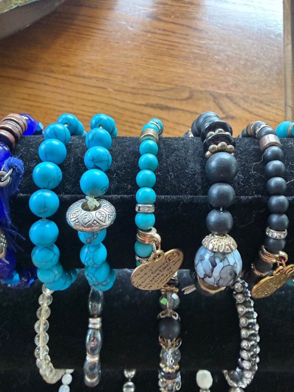 Bracelet Holder with bracelets included - Picture 3 of 7